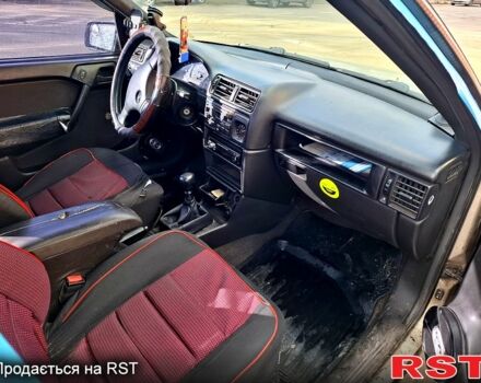 Серый Опель Вектра, объемом двигателя 1.6 л и пробегом 200 тыс. км за 850 $, фото 4 на Automoto.ua