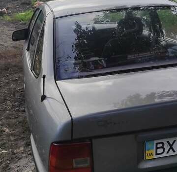 Опель Вектра 1990 в Изяслве на Automoto.ua Серый Опель Вектра, объемом двигателя 1.6 л и пробегом 300 тыс. км за 1650 $, фото 18 на Automoto.ua