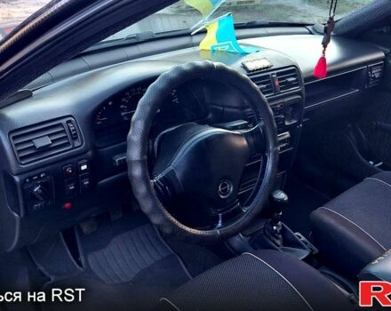 Серый Опель Вектра, объемом двигателя 1.6 л и пробегом 219 тыс. км за 1600 $, фото 7 на Automoto.ua