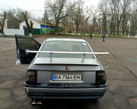 Серый Опель Вектра, объемом двигателя 2 л и пробегом 200 тыс. км за 1400 $, фото 3 на Automoto.ua