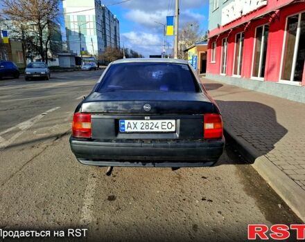 Серый Опель Вектра, объемом двигателя 1.6 л и пробегом 200 тыс. км за 850 $, фото 3 на Automoto.ua