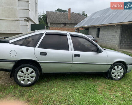 Сірий Опель Вектра, об'ємом двигуна 2 л та пробігом 200 тис. км за 1650 $, фото 5 на Automoto.ua