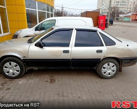 Серый Опель Вектра, объемом двигателя 16 л и пробегом 0 тыс. км за 1640 $, фото 3 на Automoto.ua