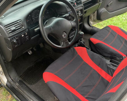 Сірий Опель Вектра, об'ємом двигуна 2 л та пробігом 200 тис. км за 1650 $, фото 8 на Automoto.ua