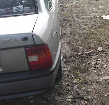 Опель Вектра 1990 в Изяслве на Automoto.ua Серый Опель Вектра, объемом двигателя 1.6 л и пробегом 300 тыс. км за 1650 $, фото 16 на Automoto.ua