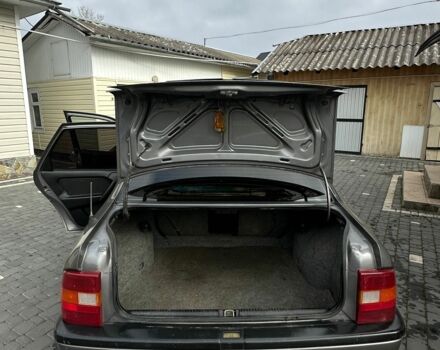 Серый Опель Вектра, объемом двигателя 1.6 л и пробегом 230 тыс. км за 1900 $, фото 10 на Automoto.ua