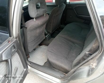 Серый Опель Вектра, объемом двигателя 2 л и пробегом 200 тыс. км за 950 $, фото 9 на Automoto.ua