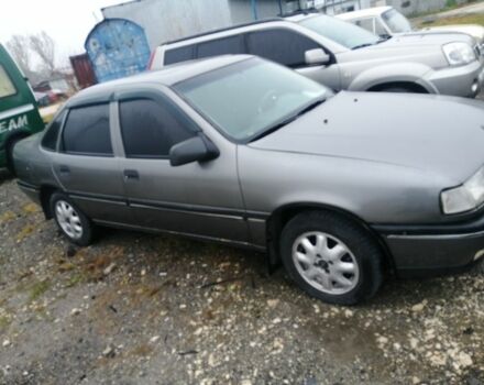 Сірий Опель Вектра, об'ємом двигуна 2 л та пробігом 999 тис. км за 1250 $, фото 1 на Automoto.ua