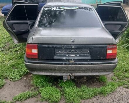 Серый Опель Вектра, объемом двигателя 2 л и пробегом 75 тыс. км за 1100 $, фото 1 на Automoto.ua