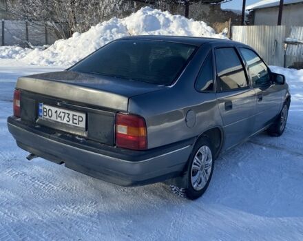 Серый Опель Вектра, объемом двигателя 2 л и пробегом 440 тыс. км за 900 $, фото 3 на Automoto.ua