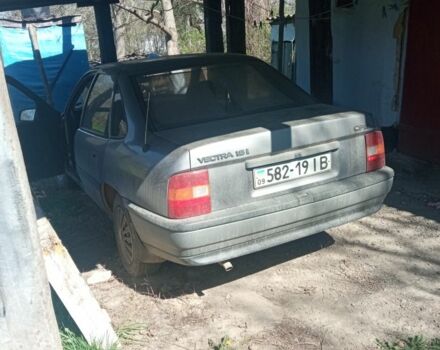 Серый Опель Вектра, объемом двигателя 1.6 л и пробегом 1 тыс. км за 1000 $, фото 3 на Automoto.ua