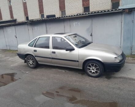 Серый Опель Вектра, объемом двигателя 1.6 л и пробегом 200 тыс. км за 750 $, фото 1 на Automoto.ua