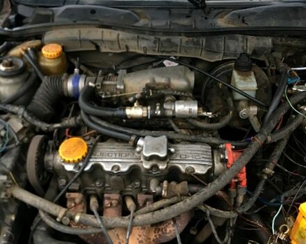 Серый Опель Вектра, объемом двигателя 1.6 л и пробегом 300 тыс. км за 1350 $, фото 2 на Automoto.ua