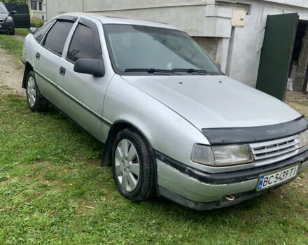 Сірий Опель Вектра, об'ємом двигуна 2 л та пробігом 200 тис. км за 1650 $, фото 3 на Automoto.ua