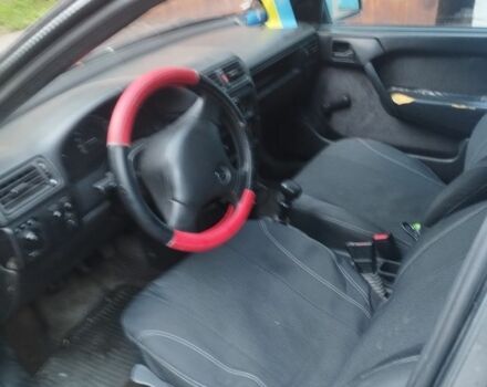 Сірий Опель Вектра, об'ємом двигуна 2 л та пробігом 230 тис. км за 1700 $, фото 6 на Automoto.ua