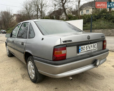 Серый Опель Вектра, объемом двигателя 1.8 л и пробегом 200 тыс. км за 1500 $, фото 11 на Automoto.ua