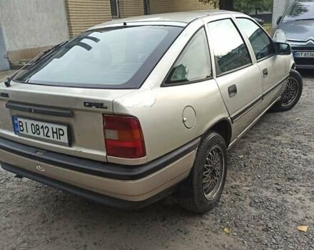 Сірий Опель Вектра, об'ємом двигуна 2 л та пробігом 200 тис. км за 1399 $, фото 6 на Automoto.ua