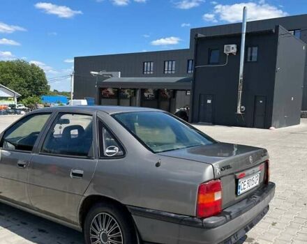 Серый Опель Вектра, объемом двигателя 1.6 л и пробегом 360 тыс. км за 999 $, фото 2 на Automoto.ua