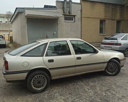 Сірий Опель Вектра, об'ємом двигуна 2 л та пробігом 200 тис. км за 1399 $, фото 2 на Automoto.ua