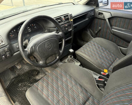 Серый Опель Вектра, объемом двигателя 1.8 л и пробегом 200 тыс. км за 1500 $, фото 18 на Automoto.ua