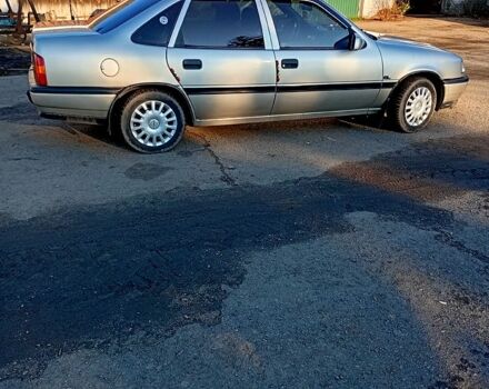 Серый Опель Вектра, объемом двигателя 1.8 л и пробегом 0 тыс. км за 2000 $, фото 2 на Automoto.ua