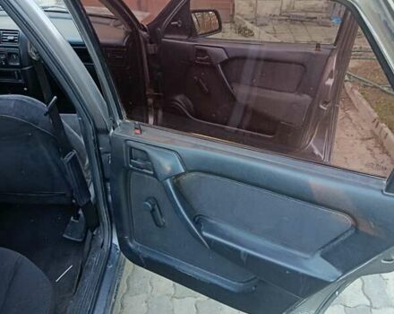 Опель Вектра 1991 у Чернівцях на Automoto.ua Сірий Опель Вектра, об'ємом двигуна 1.6 л та пробігом 330 тис. км за 775 $, фото 8 на Automoto.ua