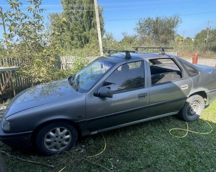 Серый Опель Вектра, объемом двигателя 1.6 л и пробегом 499 тыс. км за 899 $, фото 3 на Automoto.ua