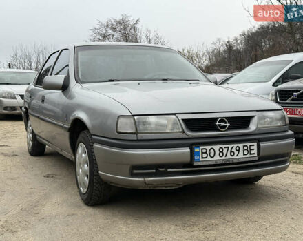 Серый Опель Вектра, объемом двигателя 1.8 л и пробегом 200 тыс. км за 1500 $, фото 1 на Automoto.ua
