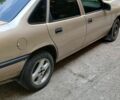 Сірий Опель Вектра, об'ємом двигуна 1.6 л та пробігом 355 тис. км за 1250 $, фото 4 на Automoto.ua