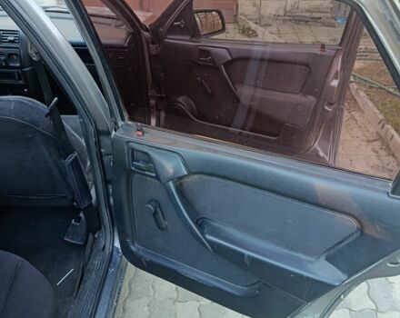 Опель Вектра 1991 у Чернівцях на Automoto.ua Сірий Опель Вектра, об'ємом двигуна 1.6 л та пробігом 330 тис. км за 775 $, фото 9 на Automoto.ua