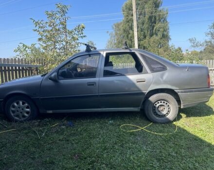 Серый Опель Вектра, объемом двигателя 1.6 л и пробегом 499 тыс. км за 899 $, фото 4 на Automoto.ua