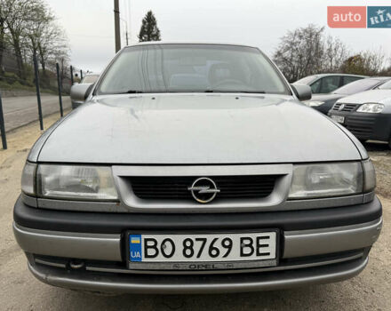 Серый Опель Вектра, объемом двигателя 1.8 л и пробегом 200 тыс. км за 1500 $, фото 5 на Automoto.ua