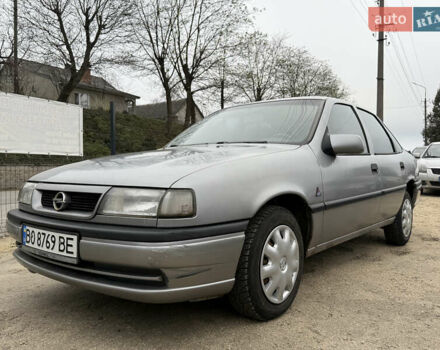 Серый Опель Вектра, объемом двигателя 1.8 л и пробегом 200 тыс. км за 1500 $, фото 3 на Automoto.ua
