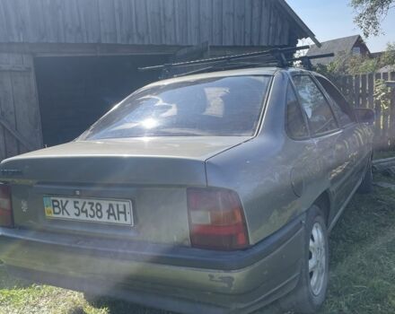 Серый Опель Вектра, объемом двигателя 1.6 л и пробегом 499 тыс. км за 899 $, фото 2 на Automoto.ua