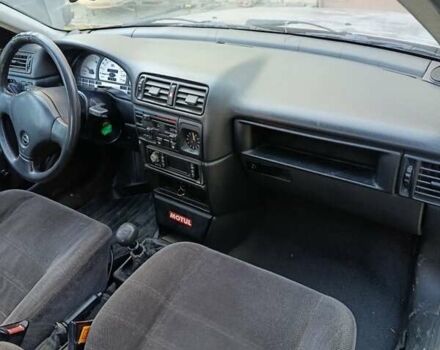 Опель Вектра 1991 у Чернівцях на Automoto.ua Сірий Опель Вектра, об'ємом двигуна 1.6 л та пробігом 330 тис. км за 775 $, фото 5 на Automoto.ua