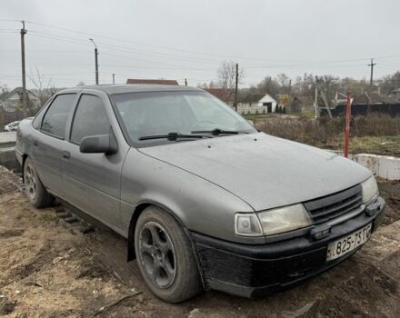 Серый Опель Вектра, объемом двигателя 1.6 л и пробегом 520 тыс. км за 1000 $, фото 2 на Automoto.ua
