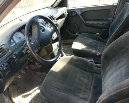 Серый Опель Вектра, объемом двигателя 2 л и пробегом 2 тыс. км за 405 $, фото 3 на Automoto.ua