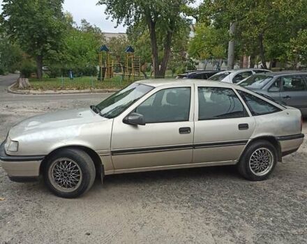 Сірий Опель Вектра, об'ємом двигуна 2 л та пробігом 200 тис. км за 1399 $, фото 1 на Automoto.ua