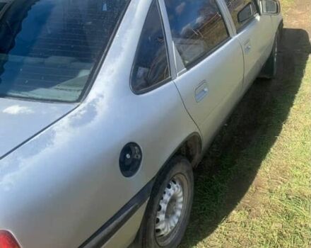 Серый Опель Вектра, объемом двигателя 1.8 л и пробегом 250 тыс. км за 1098 $, фото 5 на Automoto.ua