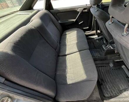 Серый Опель Вектра, объемом двигателя 1.6 л и пробегом 360 тыс. км за 999 $, фото 6 на Automoto.ua