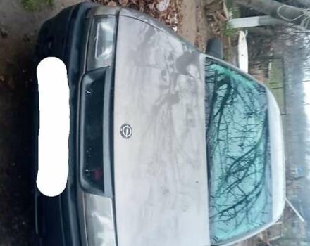 Серый Опель Вектра, объемом двигателя 1.6 л и пробегом 270 тыс. км за 1650 $, фото 5 на Automoto.ua