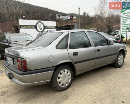 Серый Опель Вектра, объемом двигателя 1.8 л и пробегом 200 тыс. км за 1500 $, фото 8 на Automoto.ua