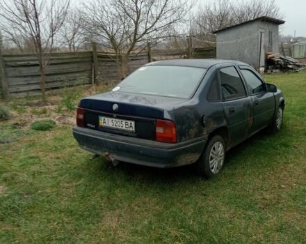 Серый Опель Вектра, объемом двигателя 2 л и пробегом 500 тыс. км за 641 $, фото 2 на Automoto.ua