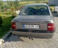 Сірий Опель Вектра, об'ємом двигуна 1.8 л та пробігом 300 тис. км за 1561 $, фото 2 на Automoto.ua