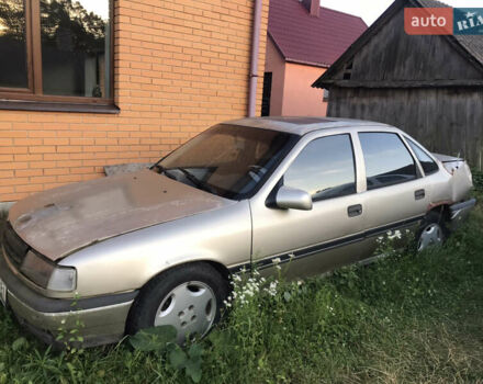Серый Опель Вектра, объемом двигателя 2 л и пробегом 360 тыс. км за 600 $, фото 2 на Automoto.ua