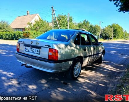Серый Опель Вектра, объемом двигателя 1.8 л и пробегом 0 тыс. км за 1250 $, фото 7 на Automoto.ua