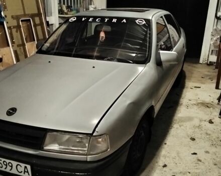 Серый Опель Вектра, объемом двигателя 1.6 л и пробегом 160 тыс. км за 700 $, фото 2 на Automoto.ua