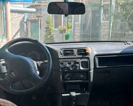 Серый Опель Вектра, объемом двигателя 2 л и пробегом 428 тыс. км за 1450 $, фото 1 на Automoto.ua