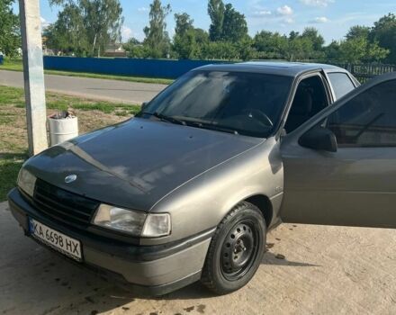 Сірий Опель Вектра, об'ємом двигуна 1.8 л та пробігом 311 тис. км за 1800 $, фото 1 на Automoto.ua