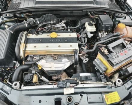 Сірий Опель Вектра, об'ємом двигуна 1.6 л та пробігом 384 тис. км за 3750 $, фото 6 на Automoto.ua